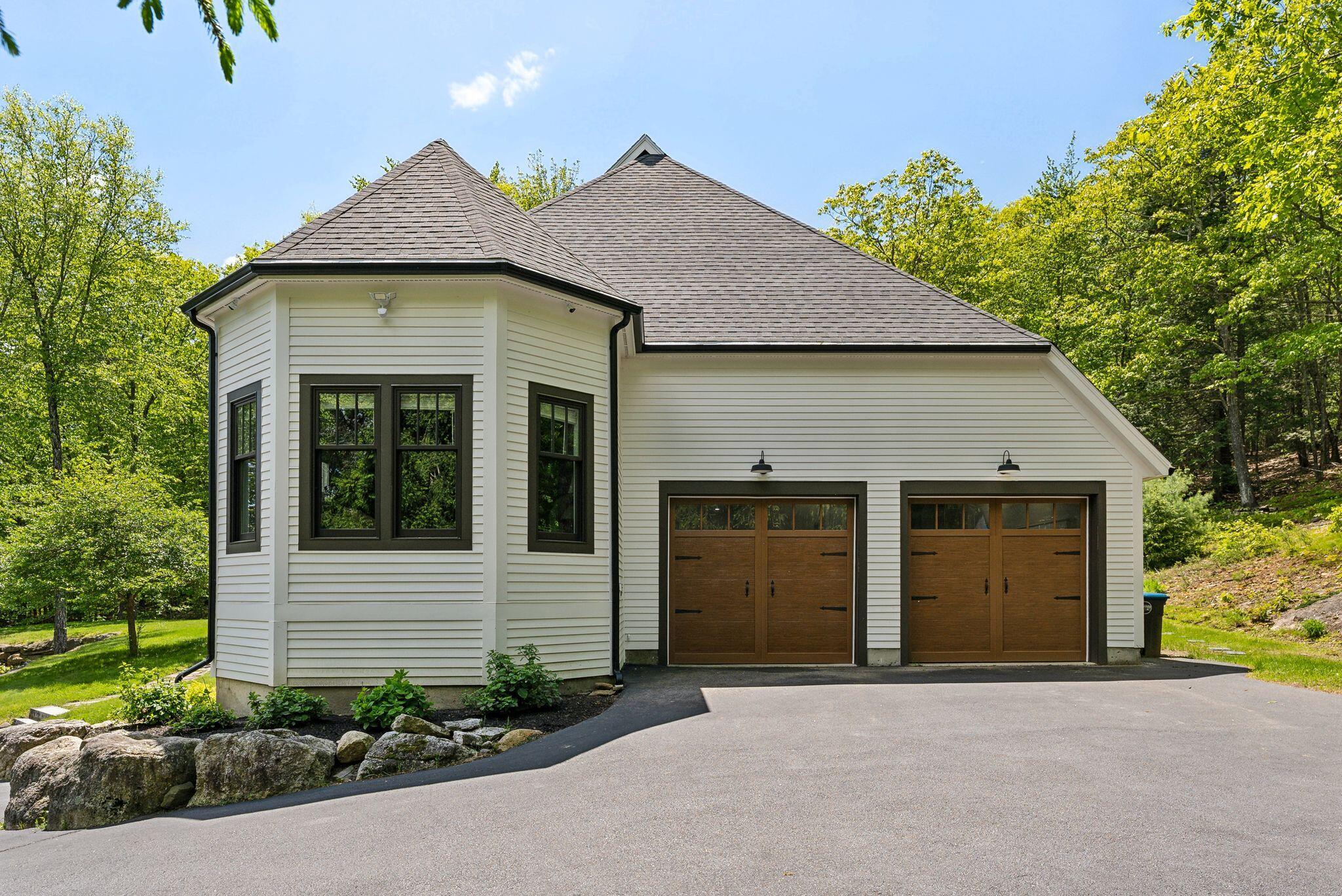 239 Hunter Way Falmouth ME 04105