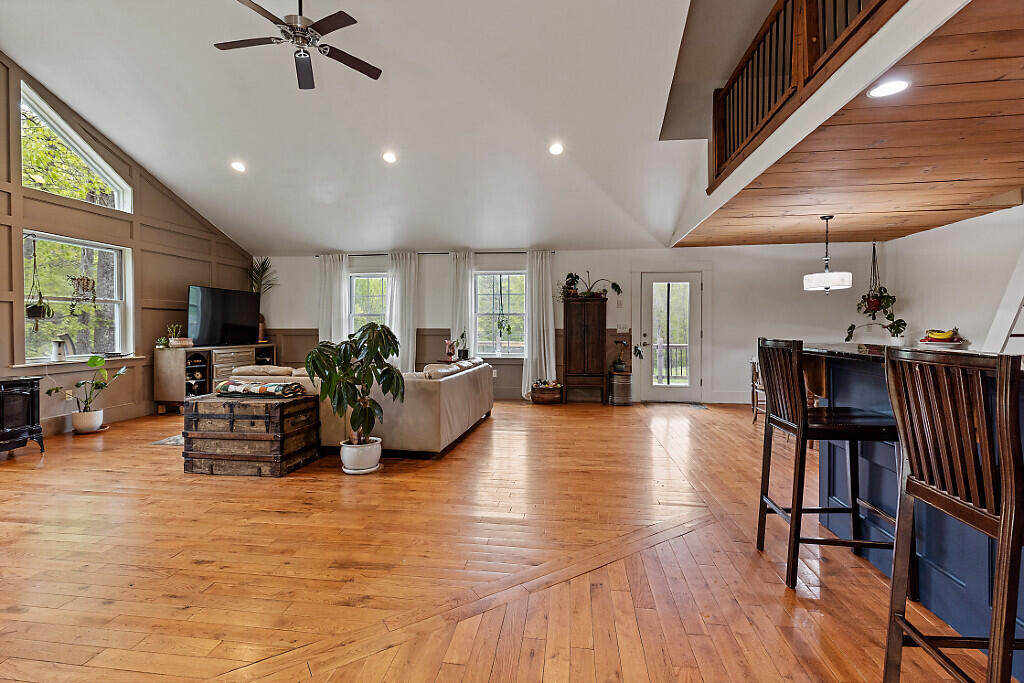 39 Lobo Lane West Gardiner ME 04345