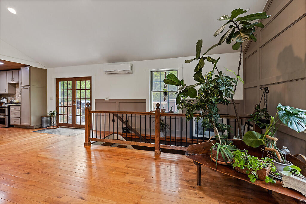 39 Lobo Lane West Gardiner ME 04345