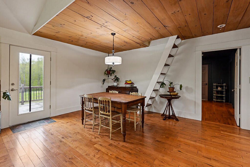 39 Lobo Lane West Gardiner ME 04345