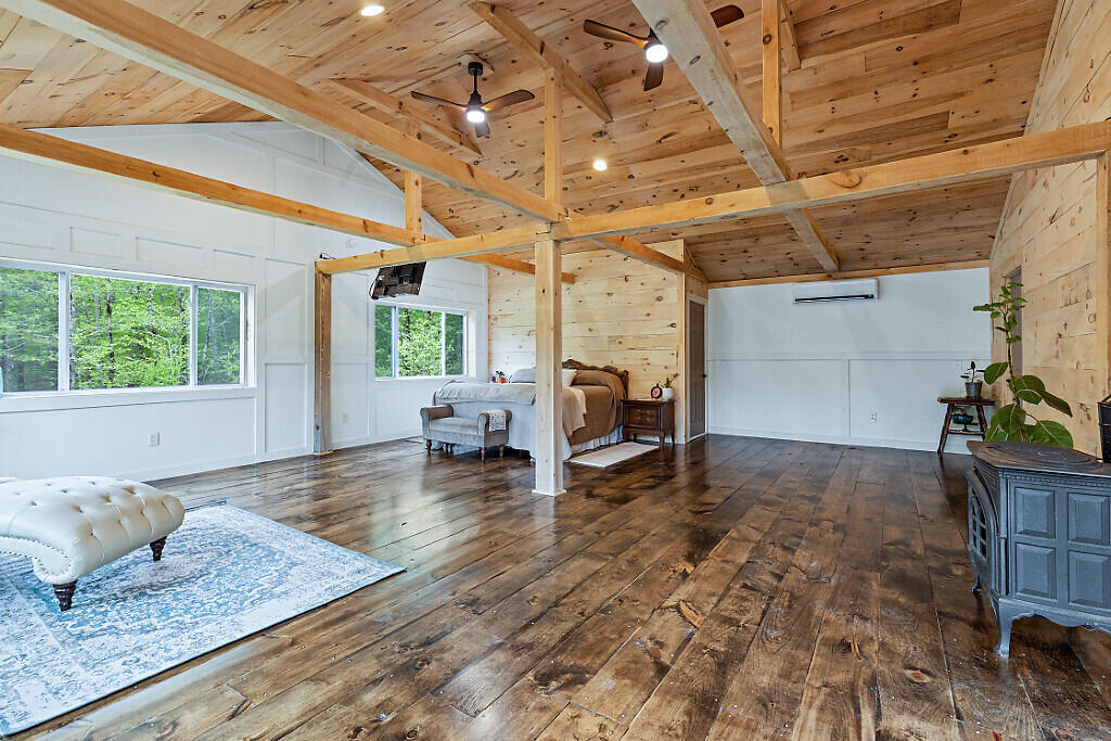 39 Lobo Lane West Gardiner ME 04345