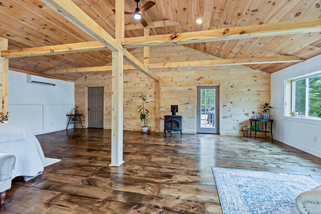 39 Lobo Lane West Gardiner ME 04345