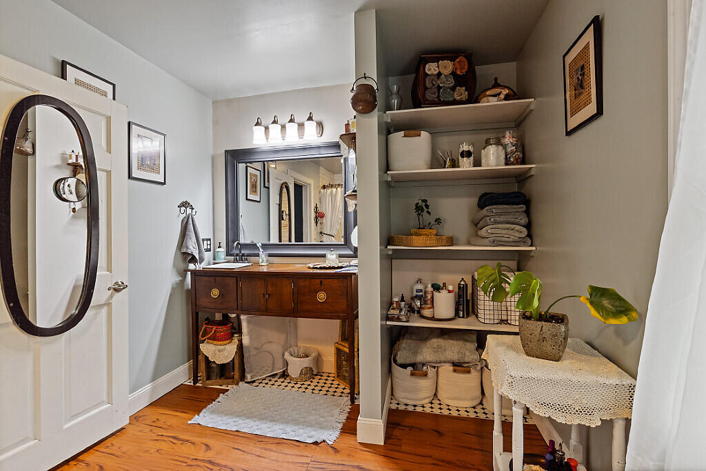 39 Lobo Lane West Gardiner ME 04345