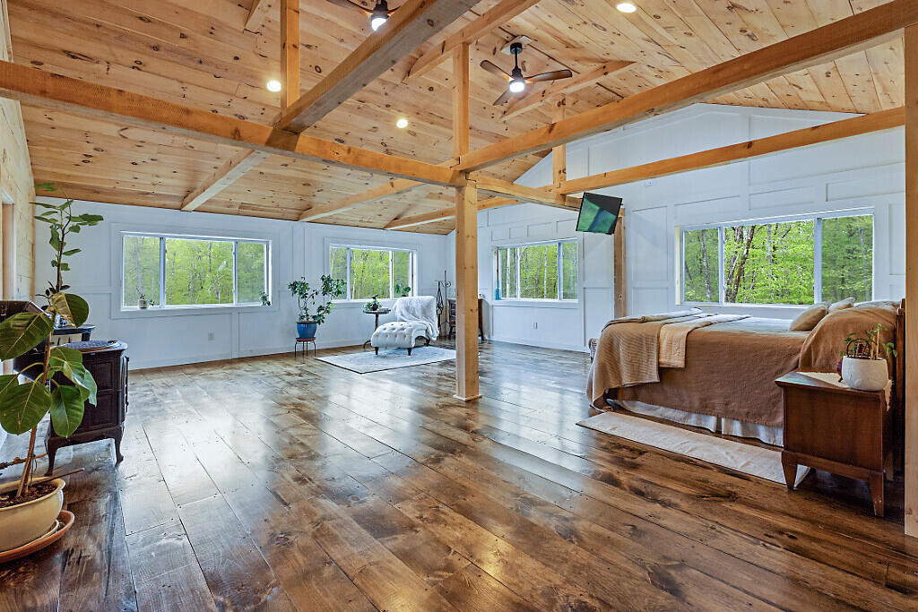 39 Lobo Lane West Gardiner ME 04345