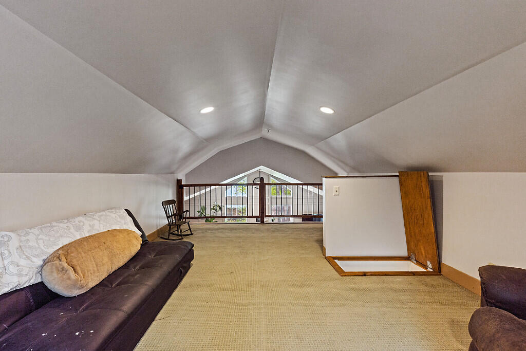 39 Lobo Lane West Gardiner ME 04345