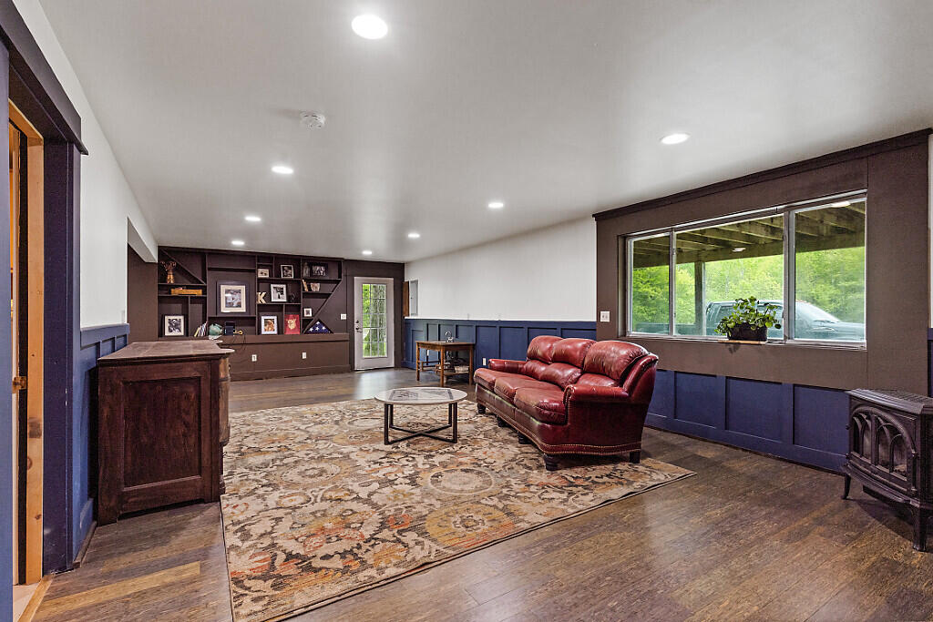 39 Lobo Lane West Gardiner ME 04345