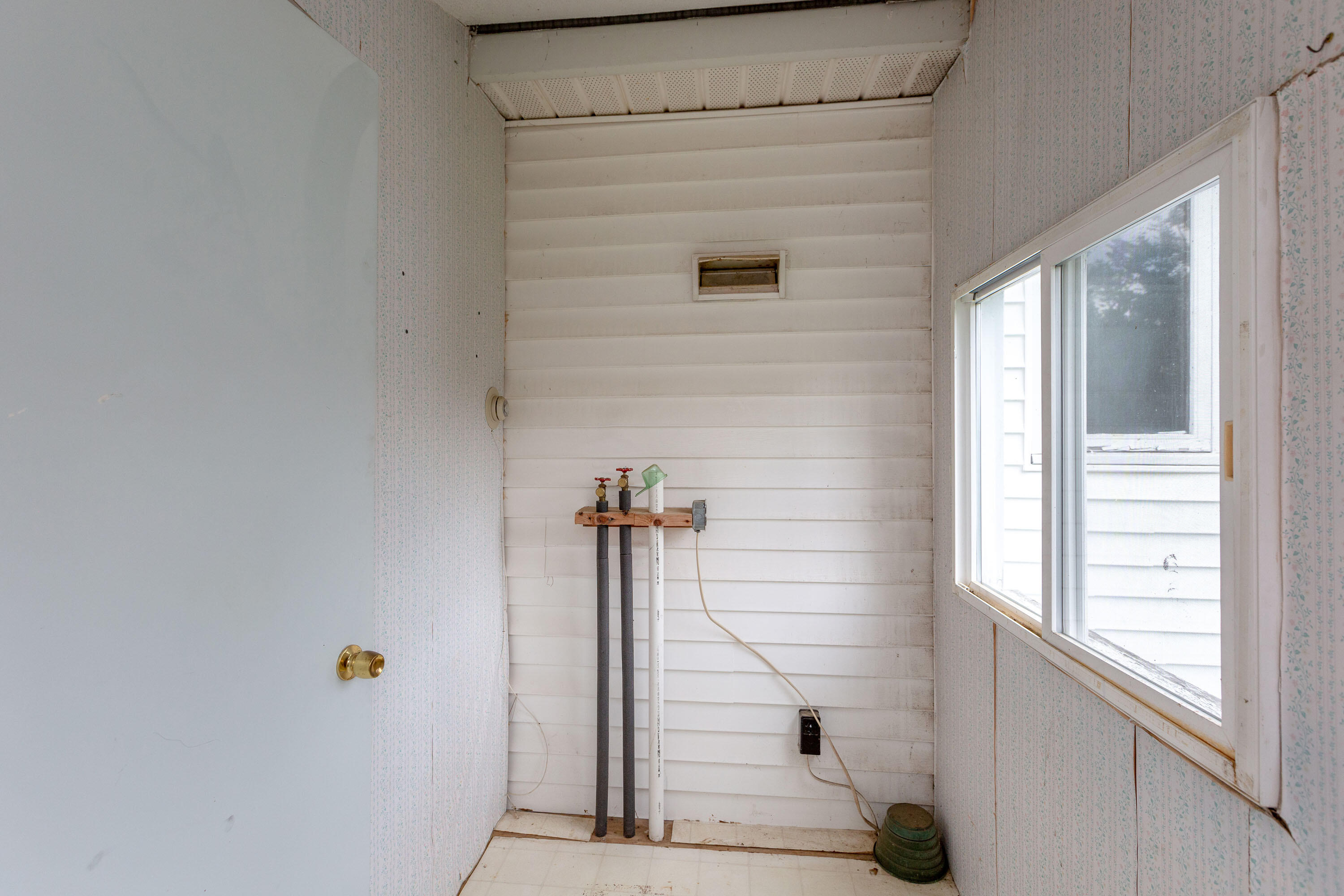 41 Shady Lane Wiscasset ME 04578