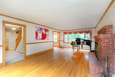40 Robinson Gardens Lewiston ME 04240