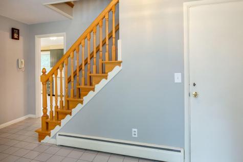 40 Robinson Gardens Lewiston ME 04240