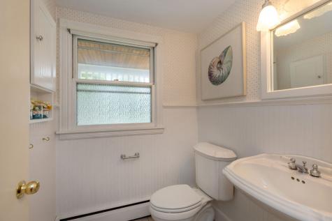 40 Robinson Gardens Lewiston ME 04240