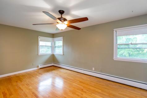 40 Robinson Gardens Lewiston ME 04240