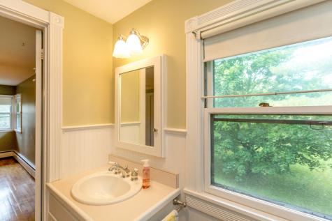 40 Robinson Gardens Lewiston ME 04240