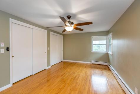 40 Robinson Gardens Lewiston ME 04240