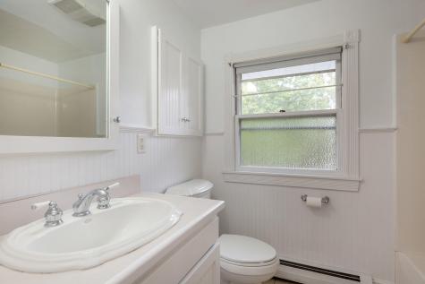 40 Robinson Gardens Lewiston ME 04240