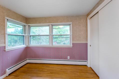 40 Robinson Gardens Lewiston ME 04240