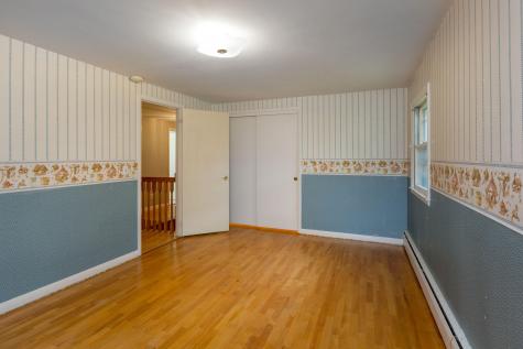 40 Robinson Gardens Lewiston ME 04240