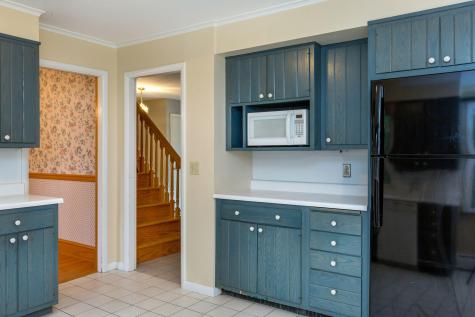 40 Robinson Gardens Lewiston ME 04240