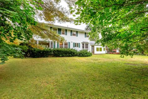 40 Robinson Gardens Lewiston ME 04240