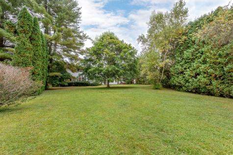 40 Robinson Gardens Lewiston ME 04240