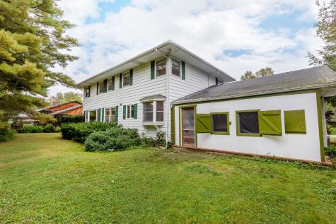 40 Robinson Gardens Lewiston ME 04240