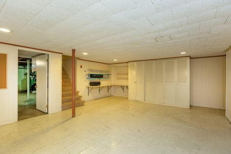 40 Robinson Gardens Lewiston ME 04240