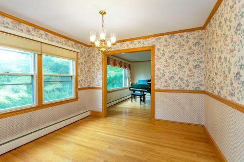 40 Robinson Gardens Lewiston ME 04240