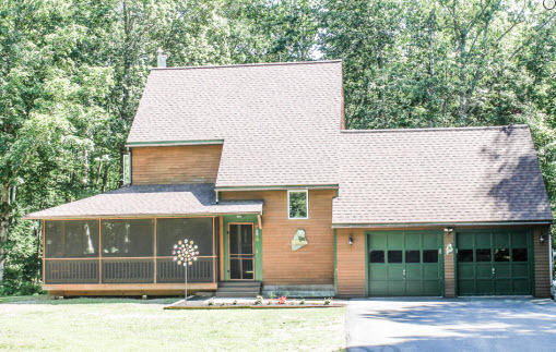16 Berry Road Wayne ME 04284