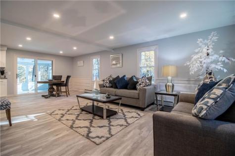 28 Payne Road York ME 03909