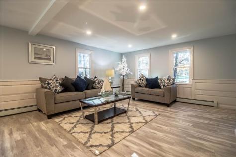 28 Payne Road York ME 03909