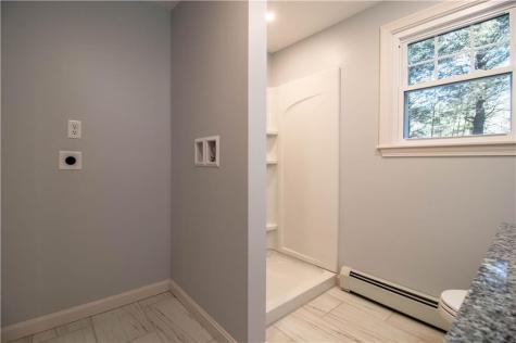 28 Payne Road York ME 03909