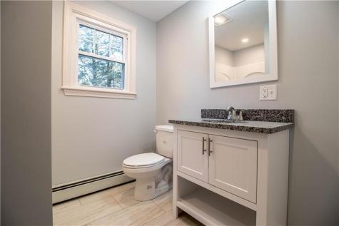 28 Payne Road York ME 03909