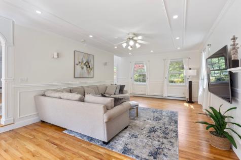 12 Summit Terrace Falmouth ME 04105