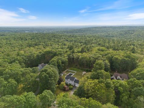 12 Summit Terrace Falmouth ME 04105