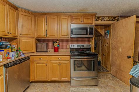 29 Cross Street Wilton ME 04294