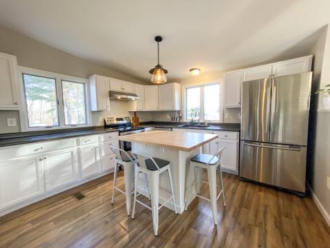 27 Thorne Avenue Lewiston ME 04240