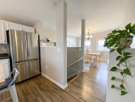 27 Thorne Avenue Lewiston ME 04240