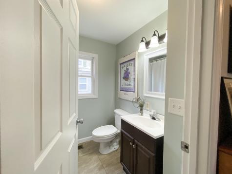 27 Thorne Avenue Lewiston ME 04240