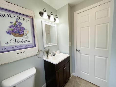 27 Thorne Avenue Lewiston ME 04240