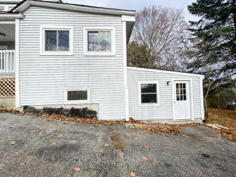 27 Thorne Avenue Lewiston ME 04240