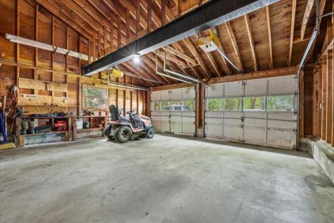 79 Waterhouse Road Dayton ME 04005