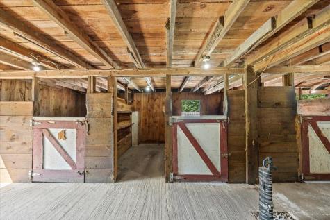 79 Waterhouse Road Dayton ME 04005