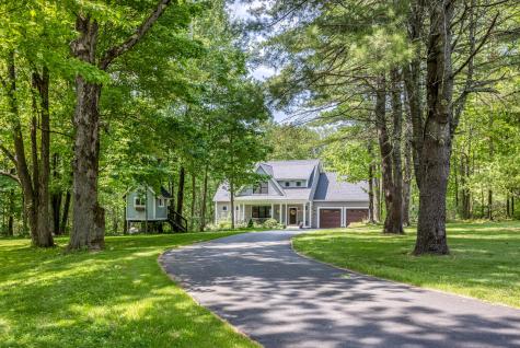 12 Spoondrift Road Falmouth ME 04105