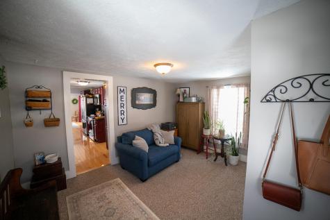18 Maple Street North Berwick ME 03906