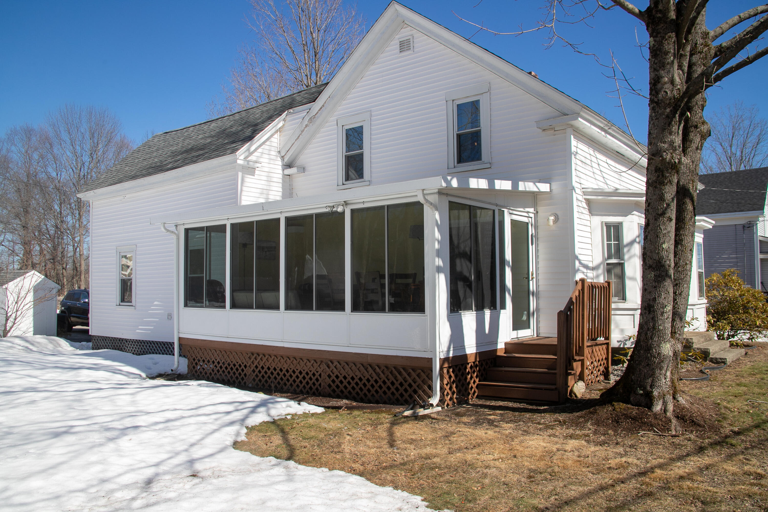 18 Maple Street North Berwick ME 03906