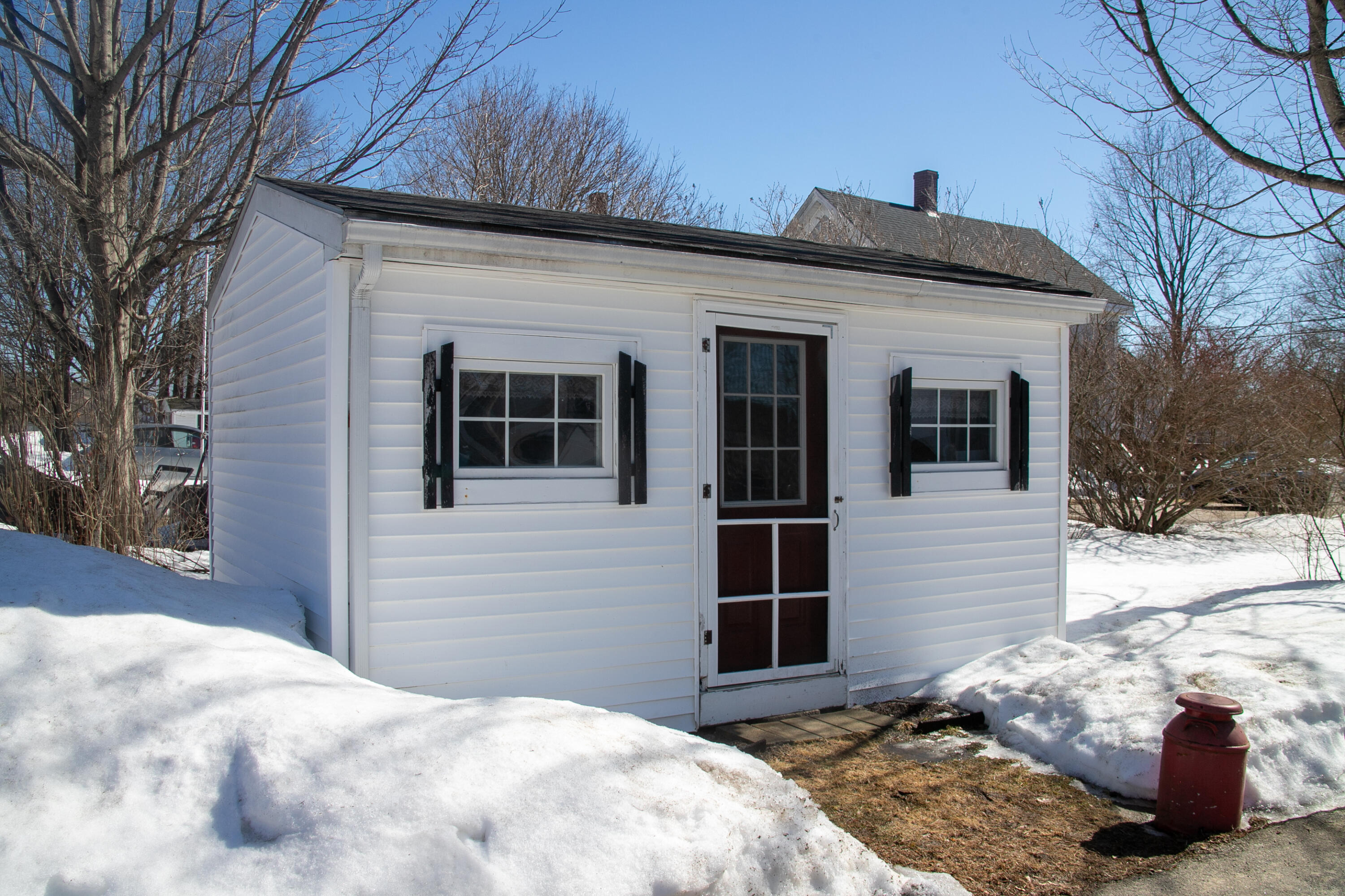 18 Maple Street North Berwick ME 03906