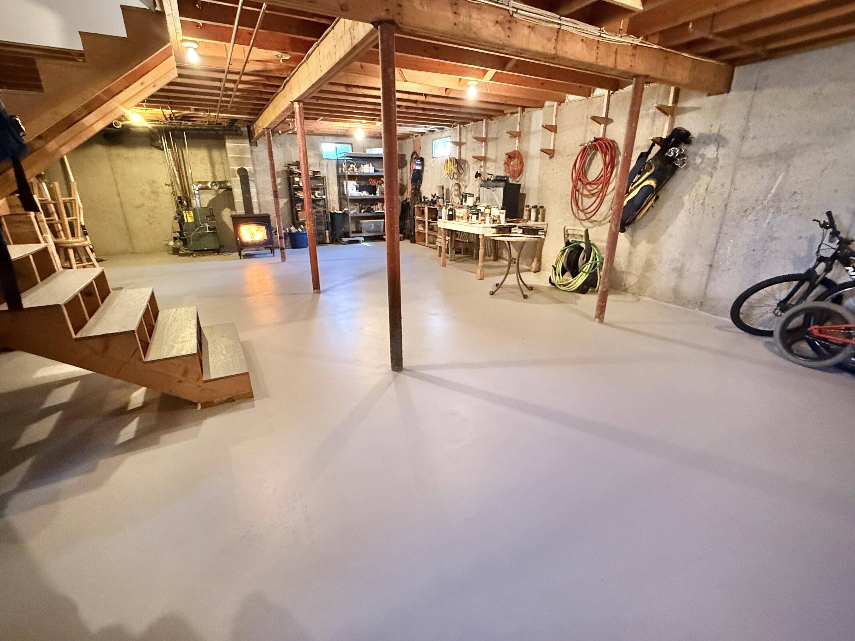 79 S Pleasant Street Bowdoinham ME 04008