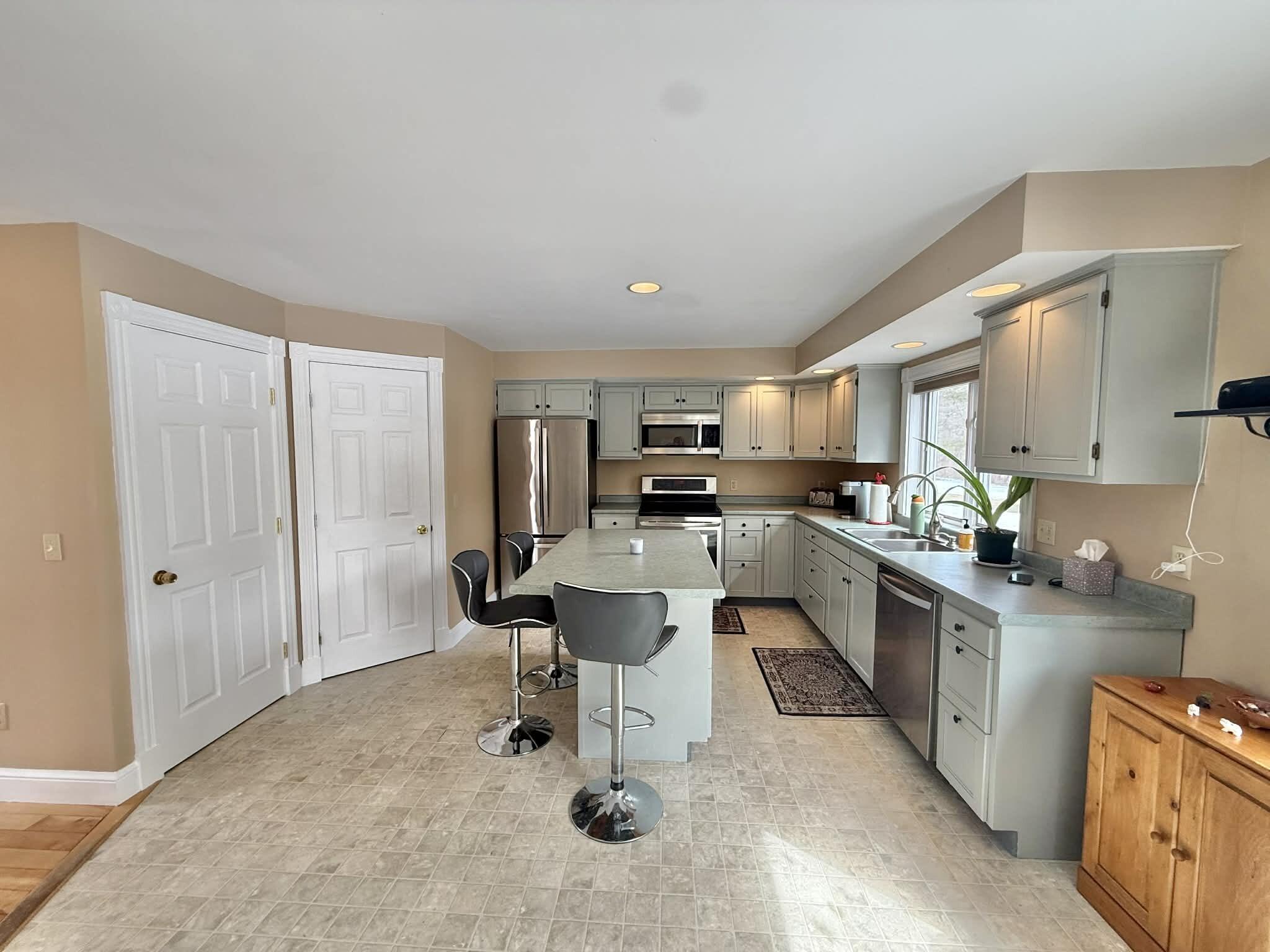 79 S Pleasant Street Bowdoinham ME 04008