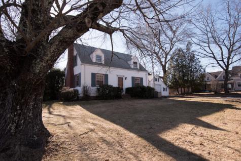 40 North Road Yarmouth ME 04096