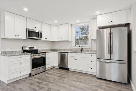 1 Pine Lane Raymond ME 04071