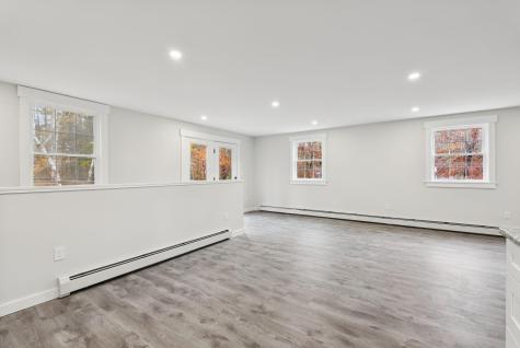 1 Pine Lane Raymond ME 04071